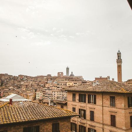 Monolocale Panoramico San Martino 12 Siena Exterior foto