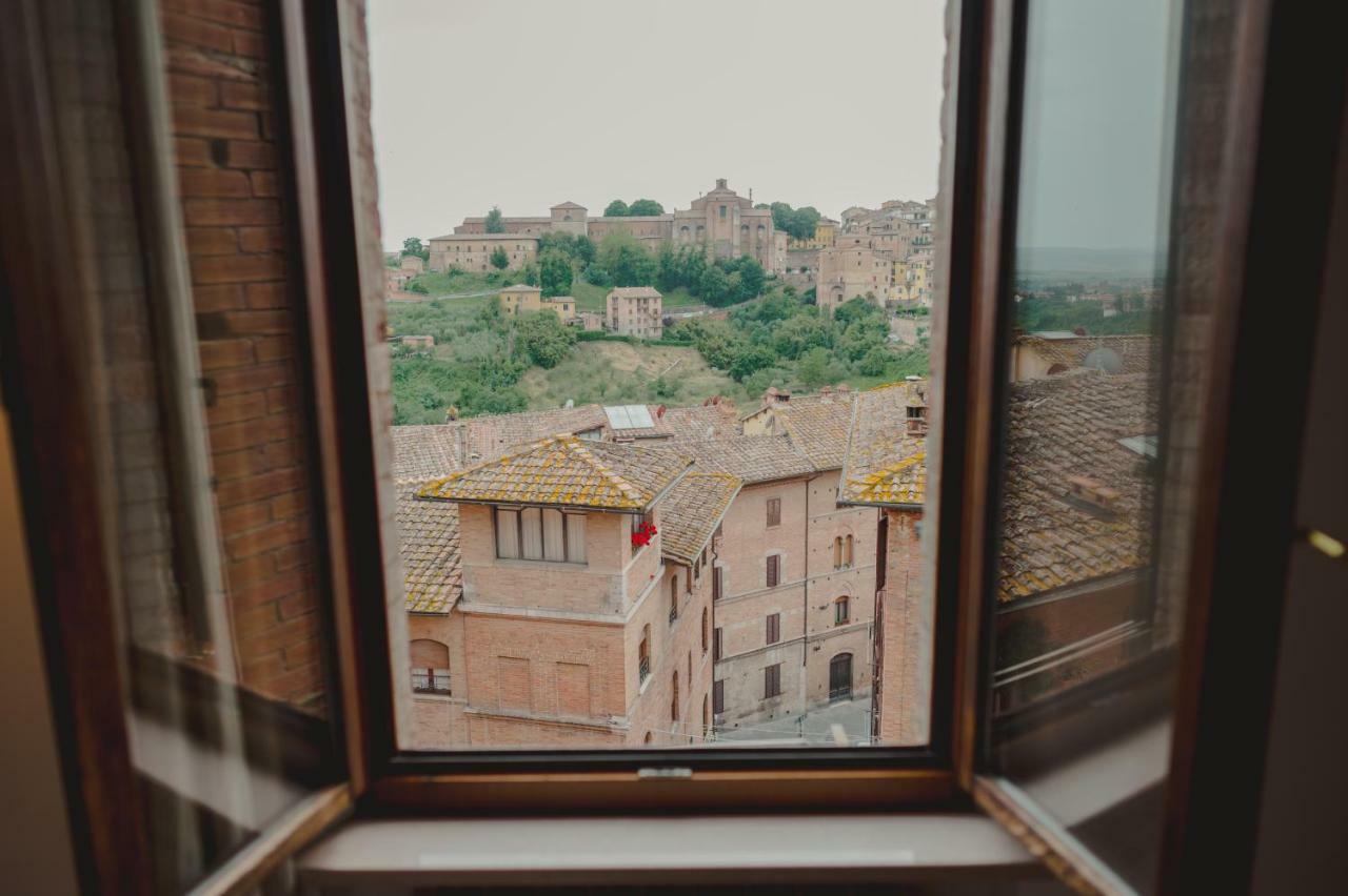 Monolocale Panoramico San Martino 12 Siena Exterior foto